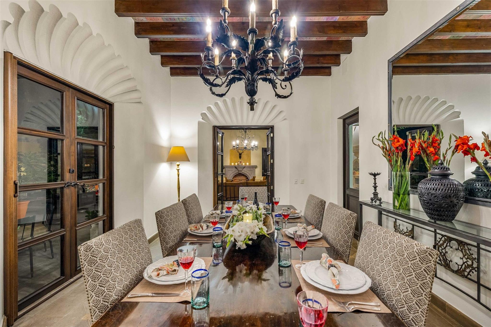 Tennessee 37700, Mexico, 5 Bedrooms Bedrooms, ,6 BathroomsBathrooms,Residential,Active,225360