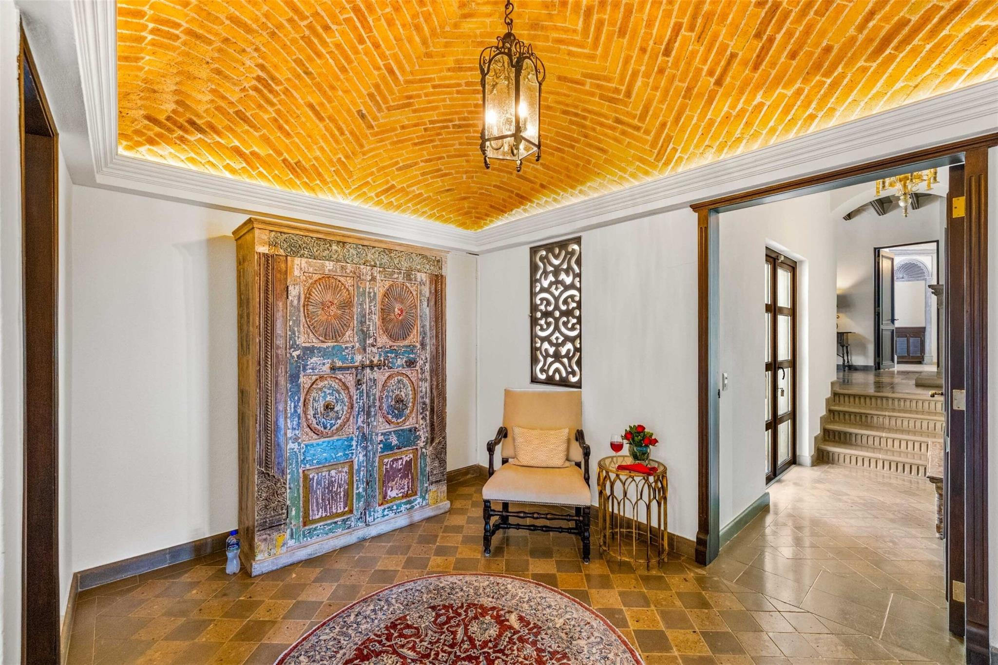 Tennessee 37700, Mexico, 5 Bedrooms Bedrooms, ,6 BathroomsBathrooms,Residential,Active,225360