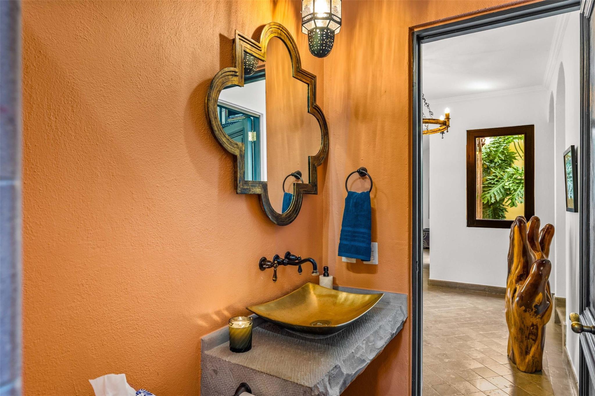 Tennessee 37700, Mexico, 5 Bedrooms Bedrooms, ,6 BathroomsBathrooms,Residential,Active,225360