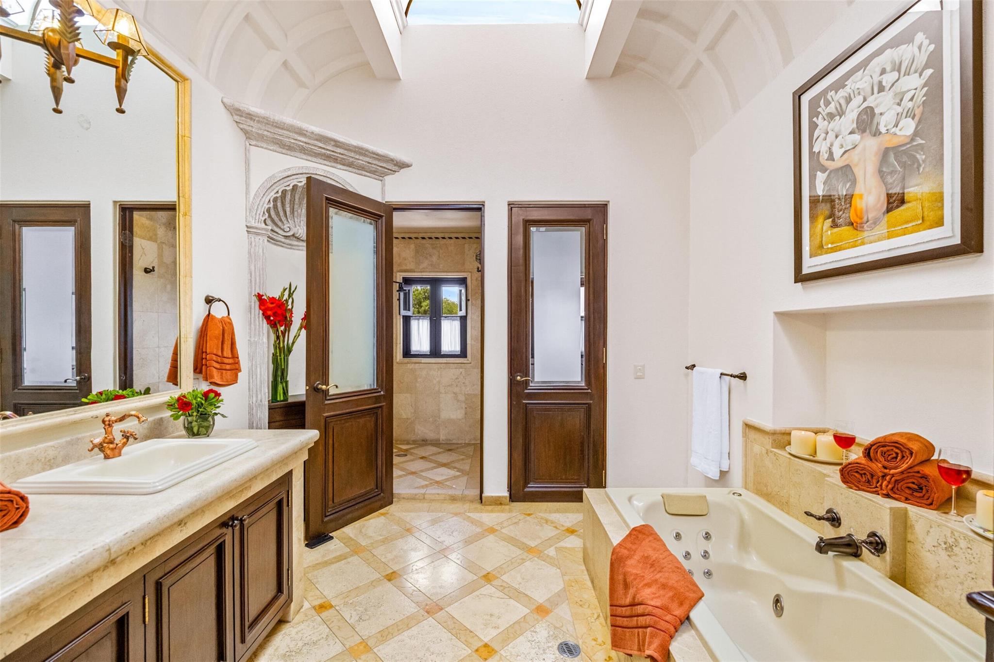 Tennessee 37700, Mexico, 5 Bedrooms Bedrooms, ,6 BathroomsBathrooms,Residential,Active,225360