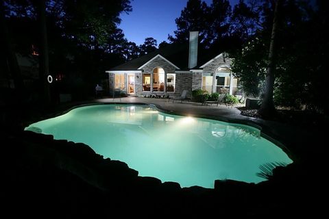 Photo of 18 Teak Mill Place, The Woodlands, TX 77382 (MLS # 21615353)