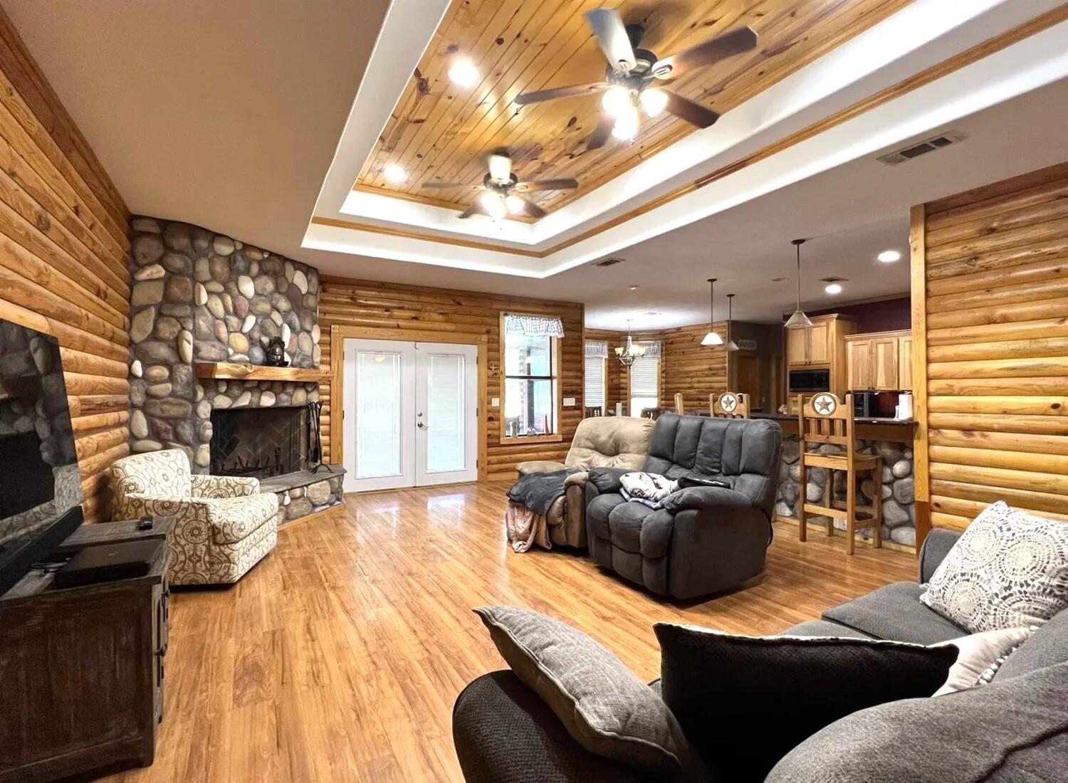 22295 Us Highway 96 S