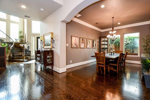 Tiny photo for 618 Yellow Tulip Trail, Houston, TX 77079 (MLS # 34621185)