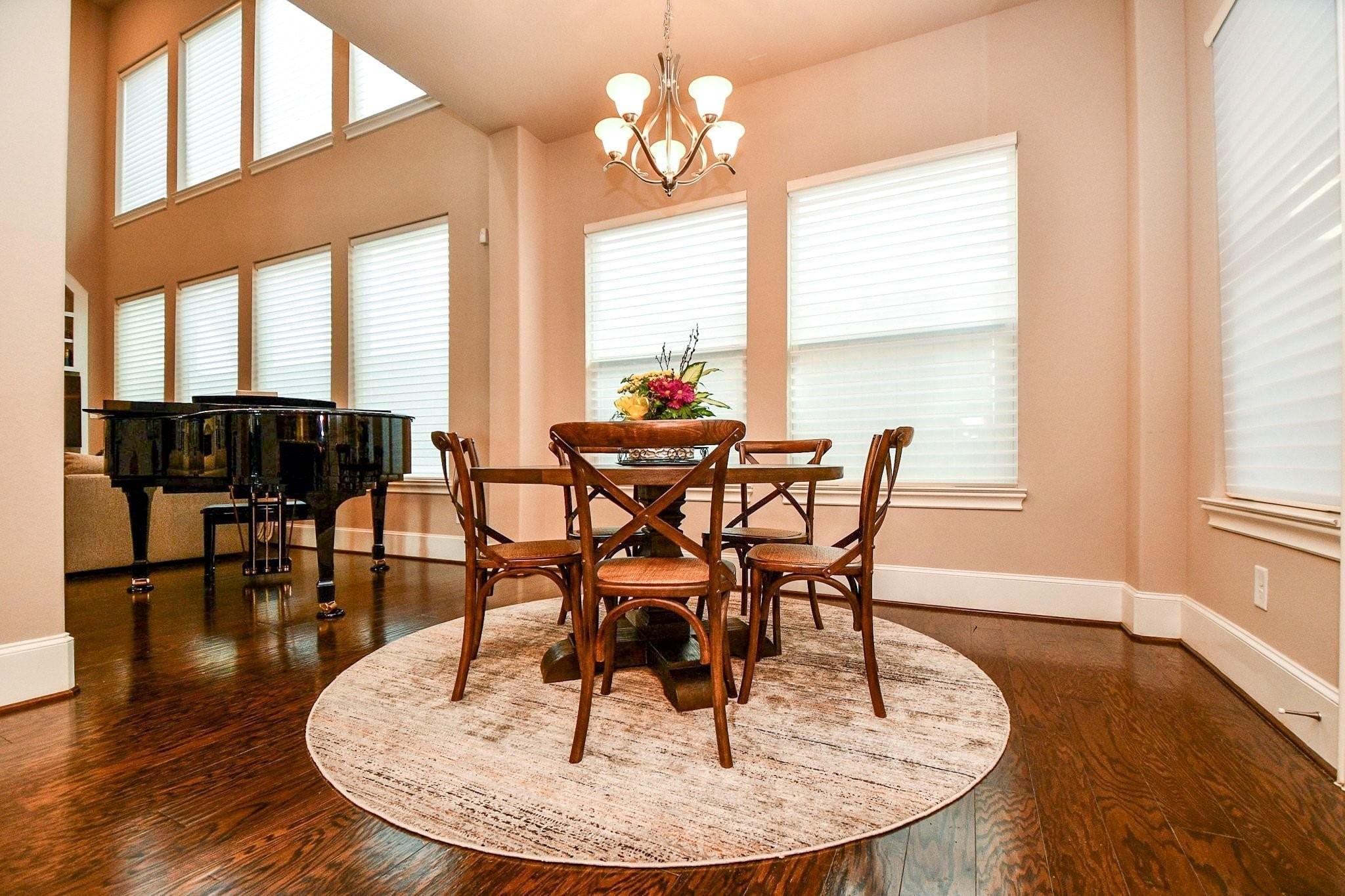 Houston, Texas, 77079, United States, 4 Bedrooms Bedrooms, ,5 BathroomsBathrooms,Residential,Active,2032936