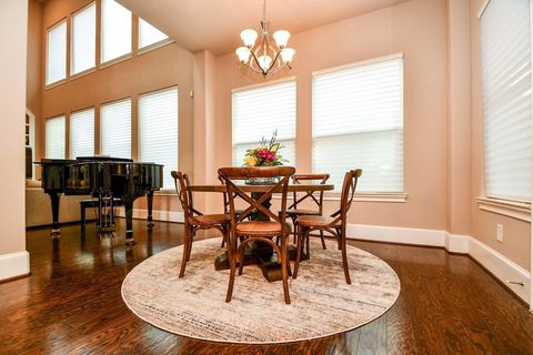 Tiny photo for 618 Yellow Tulip Trail, Houston, TX 77079 (MLS # 34621185)