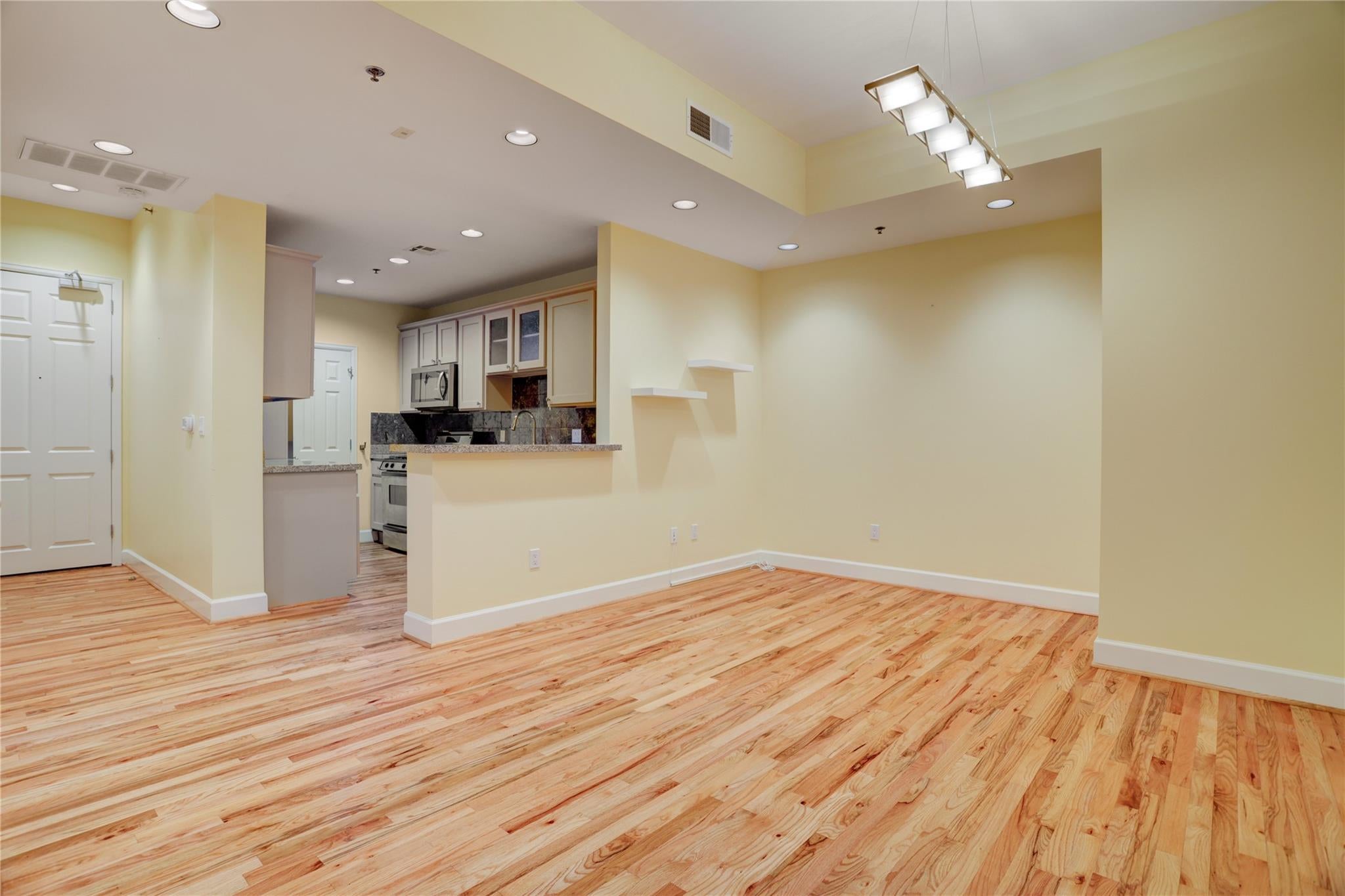2520 Robinhood Street 1008