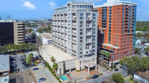 Photo of 2520 Robinhood Street #1008, Houston, TX 77005 (MLS # 64700499)