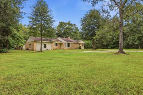Homes For Sale - 985 Hwy 12 E<br/> Newton County, Deweyville, TX 77632
