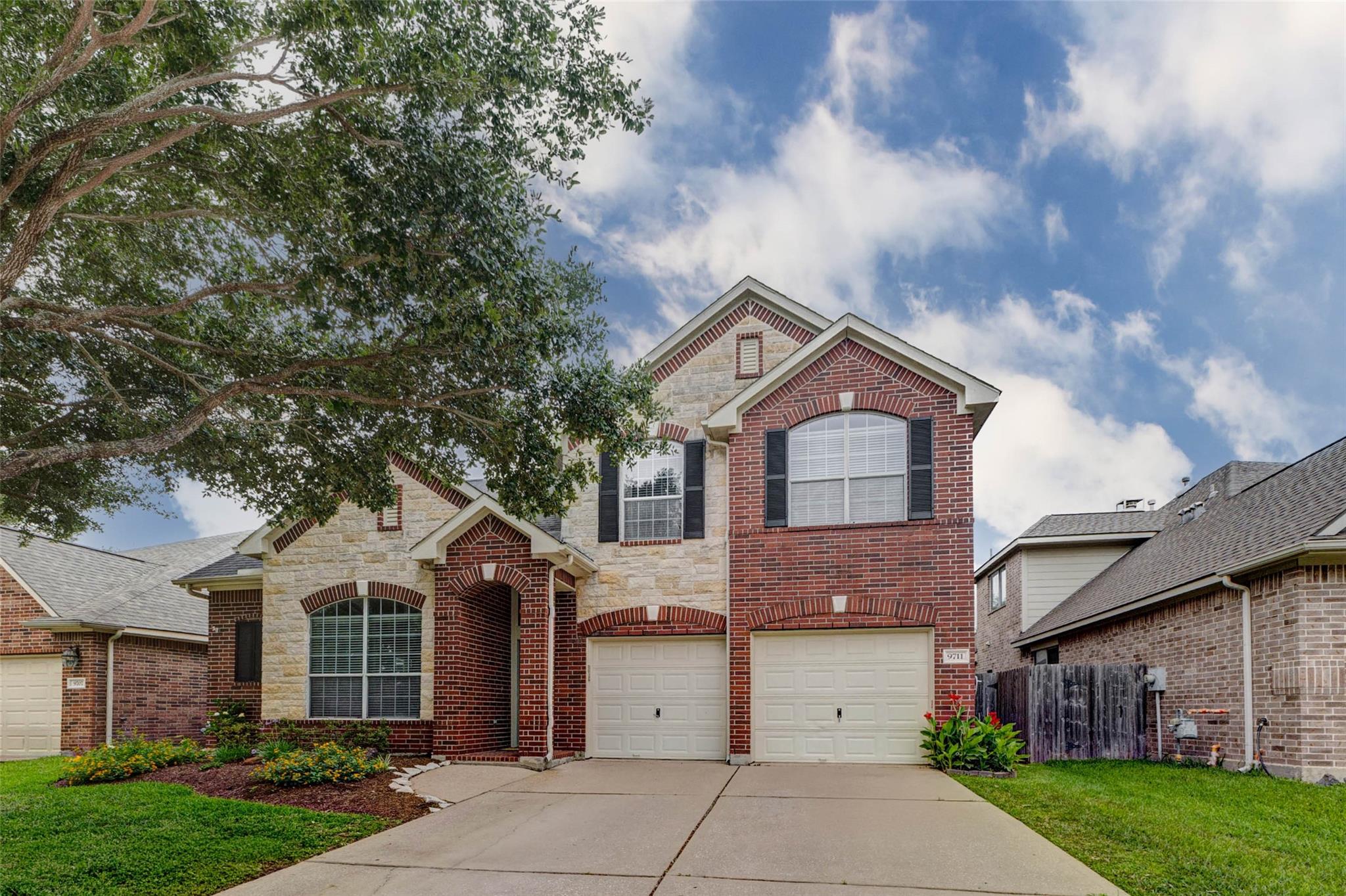 9711 Eagle Peak Court