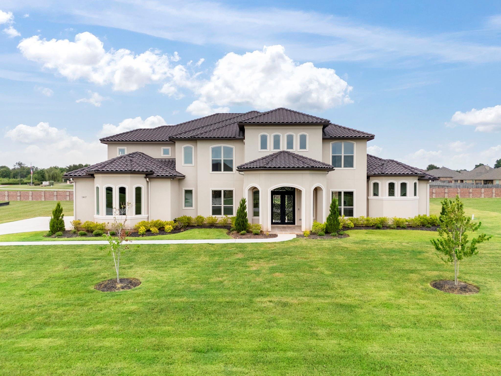 147 Mia Lago Drive