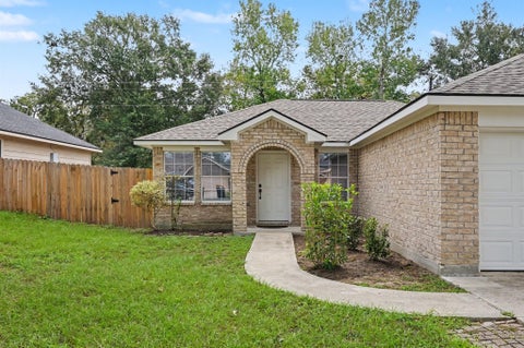 Photo of 5540 N Buffalo Cir CIR, Willis, TX 77378 (MLS # 60924117)