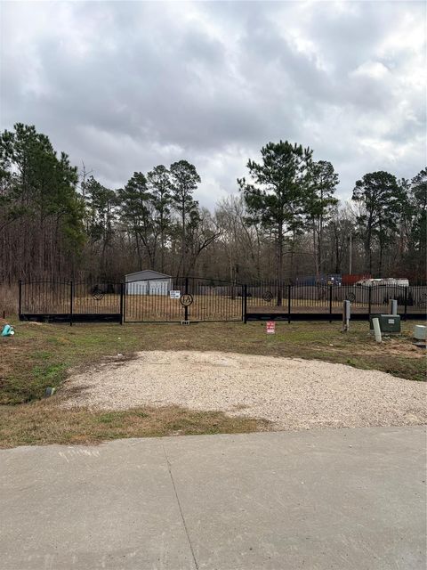 Photo of 279 Road 5513, Cleveland, TX 77327 (MLS # 68819514)