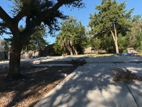 Photo of 407 Meadow Lane, Hitchcock, TX 77563 (MLS # 35307767) Photo of 407 Meadow Lane, Hitchcock, TX 77563 (MLS # 35307767)