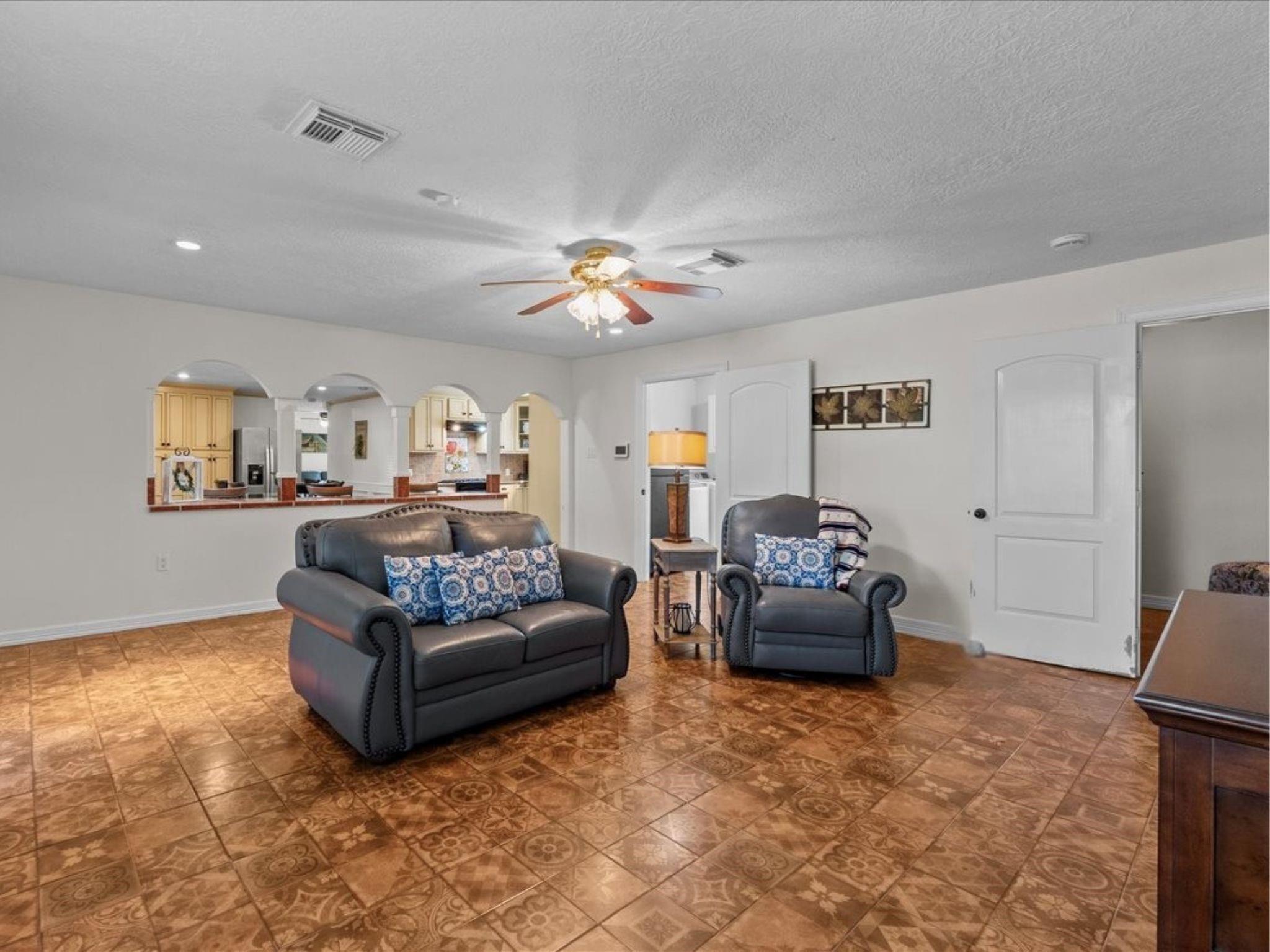 3525 Elm Drive