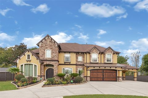 607 Spring Drive Pasadena TX 77504