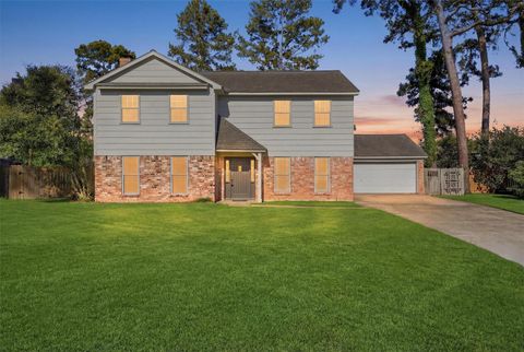 Photo of 5835 Enchanted Timbers Drive, Humble, TX 77346 (MLS # 98709103)