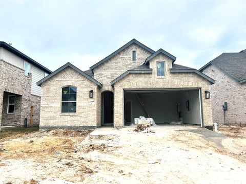 Photo of 17919 Pathway Forest Lane, Webster, TX 77598 (MLS # 86121618)