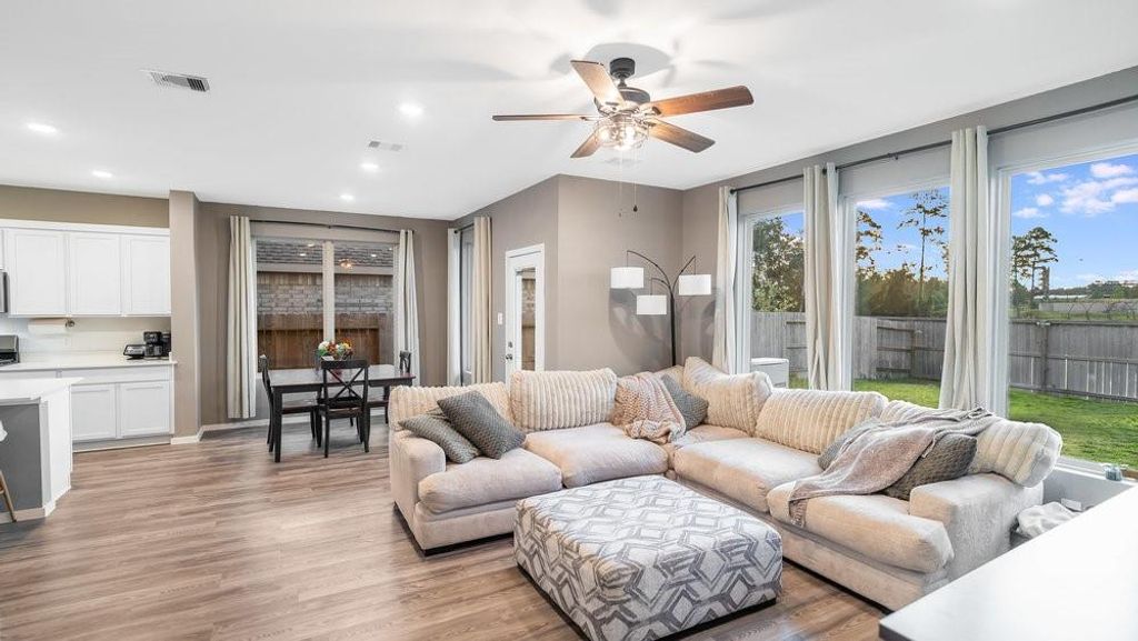 Photo of 22664 Hackberry Leaf Drive, New Caney, TX 77357 (MLS # 96121372)