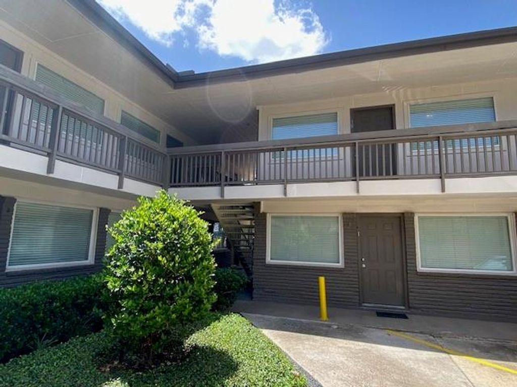 Photo of 4701 Bell Street #4, Houston, TX 77023 (MLS # 71913041)