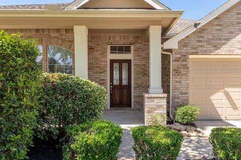 Photo of 13743 Rolling River Lane, Houston, TX 77044 (MLS # 76500300) Photo of 13743 Rolling River Lane, Houston, TX 77044 (MLS # 76500300)