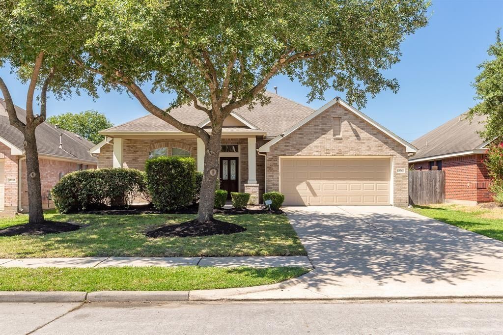 Photo of 13743 Rolling River Lane, Houston, TX 77044 (MLS # 76500300)