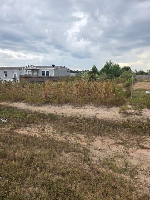 Photo of 1030 Road 5502, Cleveland, TX 77327 (MLS # 16553576) Photo of 1030 Road 5502, Cleveland, TX 77327 (MLS # 16553576)
