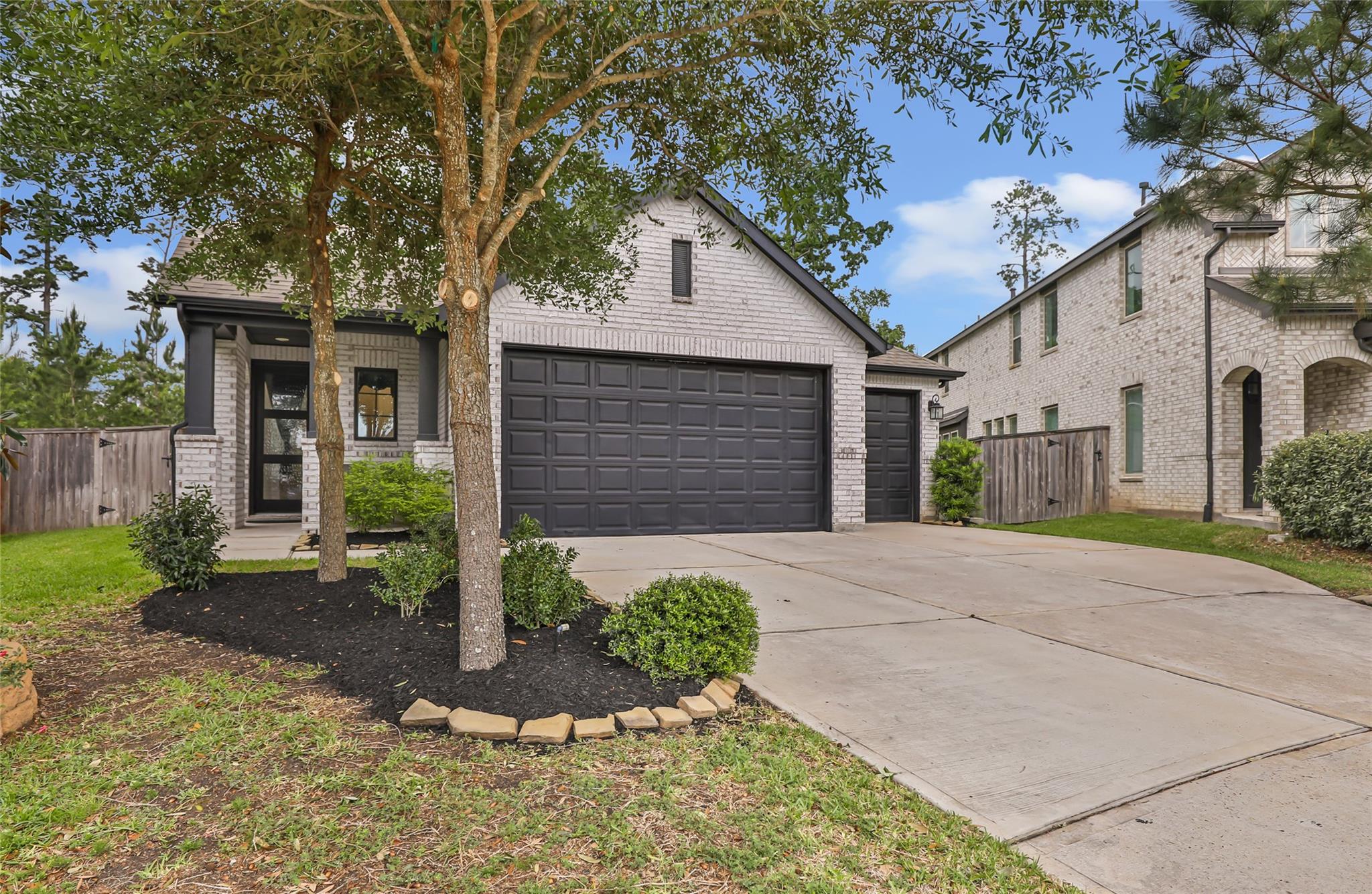527 Chestnut Reef Court