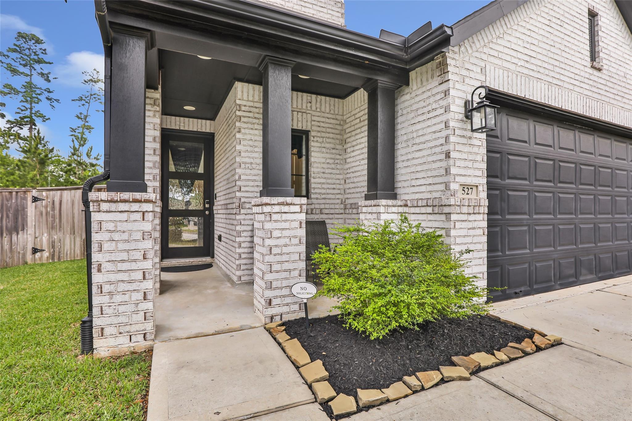 527 Chestnut Reef Court