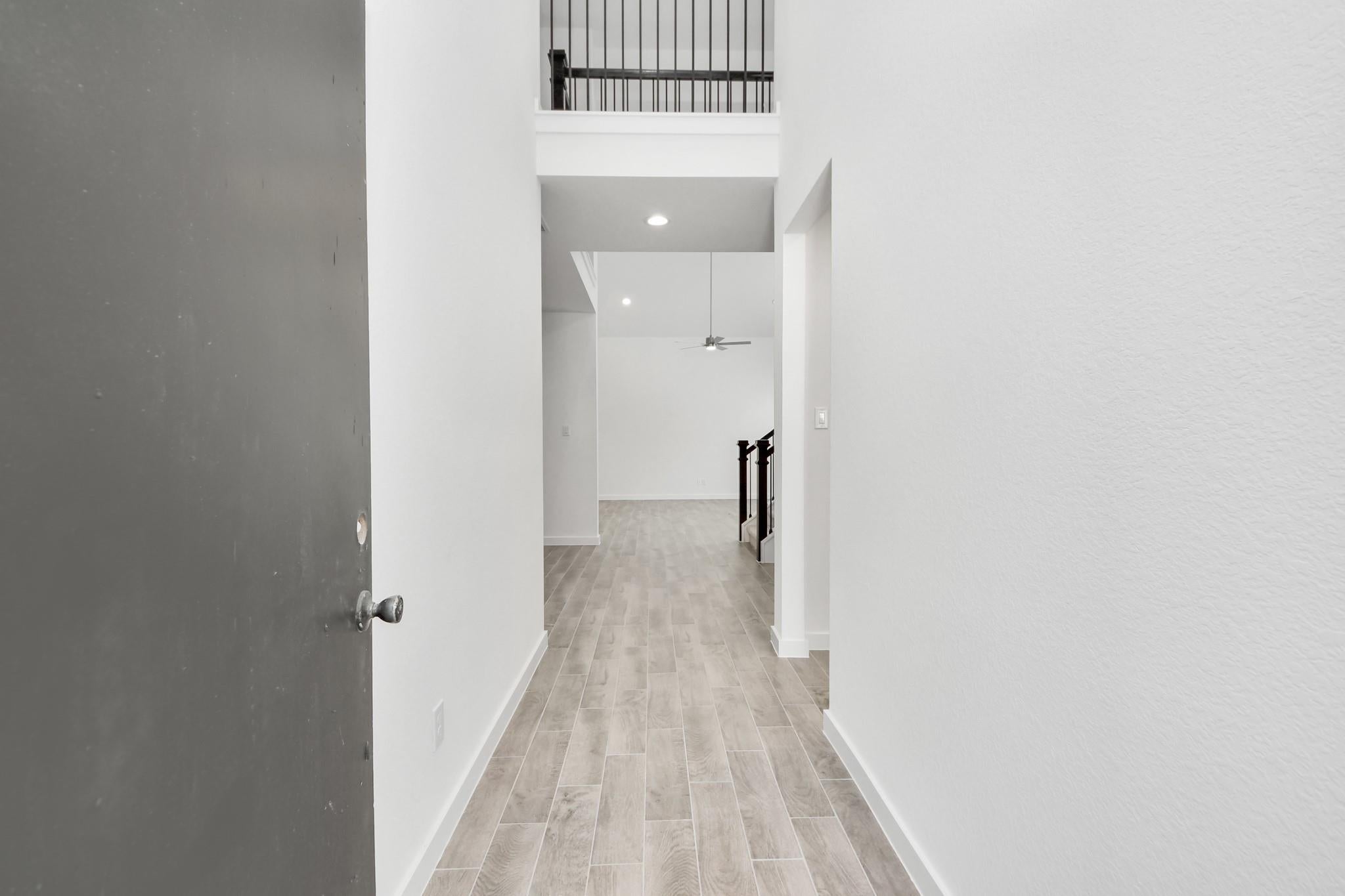 1021 Golden Glow Path