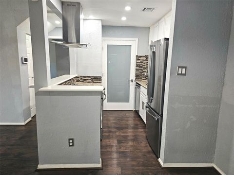 Tiny photo for 3566 Ocee Street, Houston, TX 77063 (MLS # 34826527)