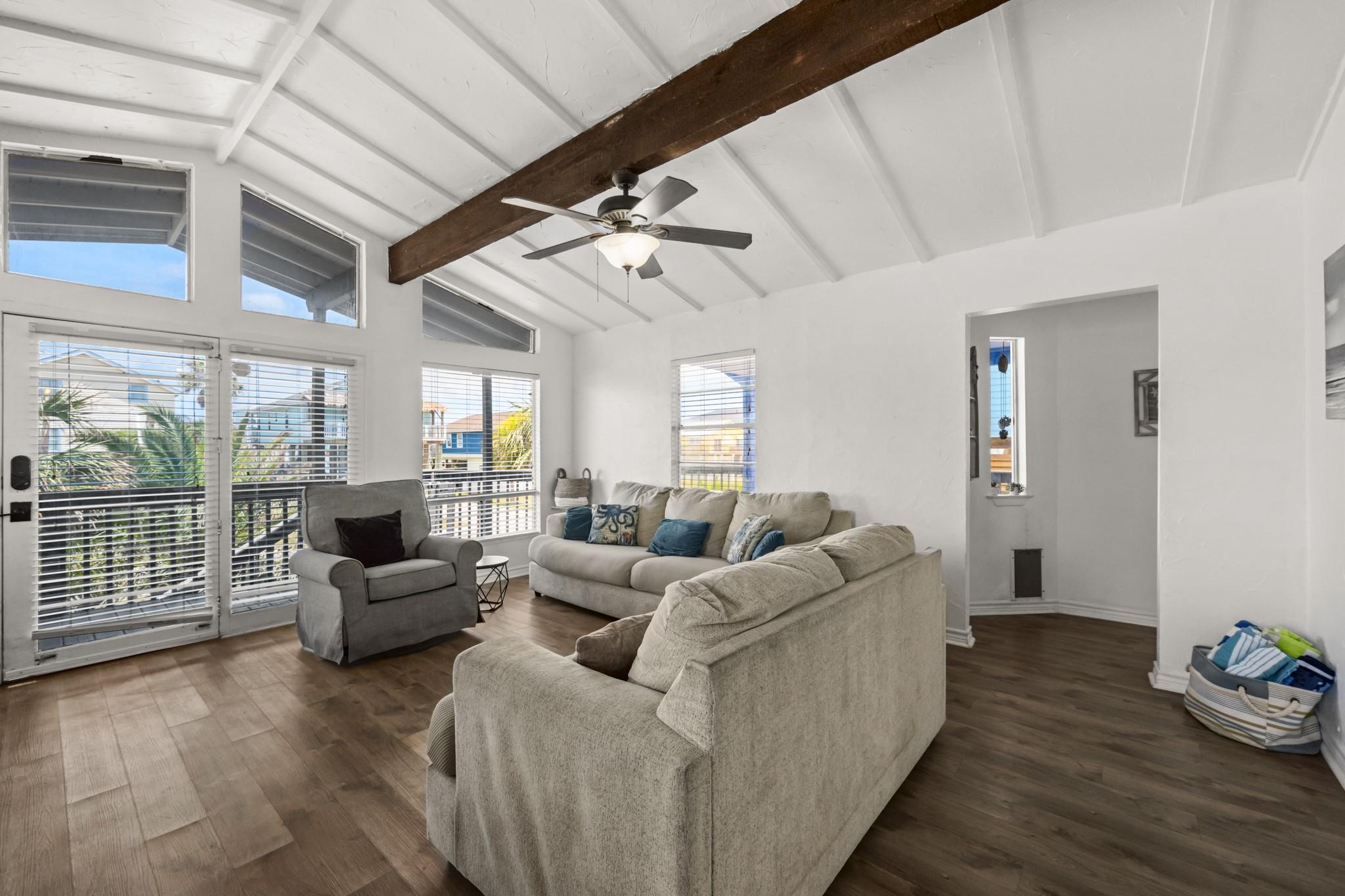 12927 Buccaneer Parkway