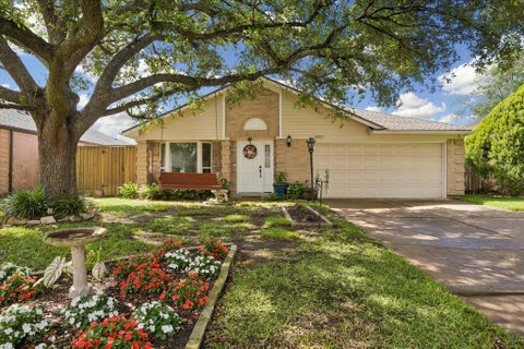 Photo of 12827 Sandri Lane, Houston, TX 77077 (MLS # 29425294)
