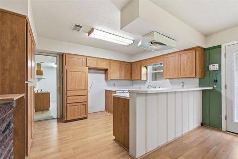 Tiny photo for 5622 W 43rd Street, Houston, TX 77092 (MLS # 53645350)