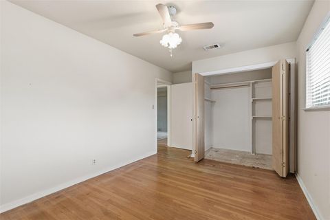 Tiny photo for 5622 W 43rd Street, Houston, TX 77092 (MLS # 53645350)
