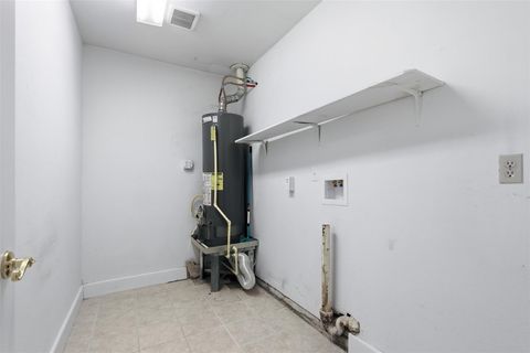 Tiny photo for 5622 W 43rd Street, Houston, TX 77092 (MLS # 53645350)