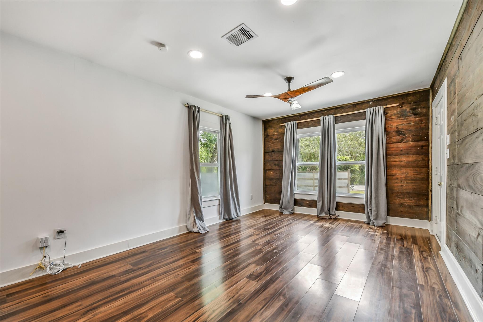 9705 Sandy Lane