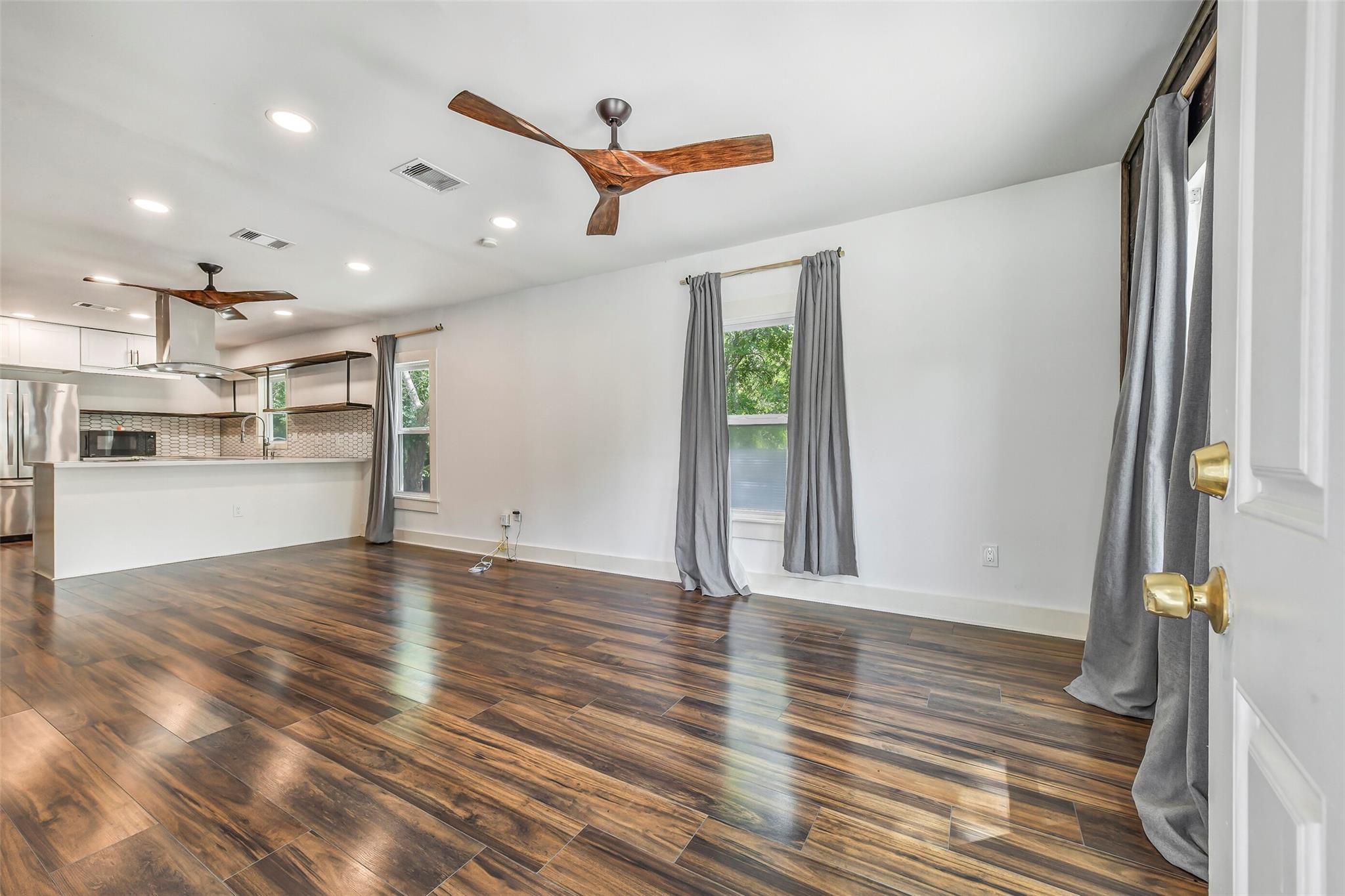 9705 Sandy Lane