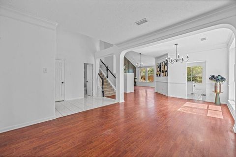 Tiny photo for 13623 Country Green Court, Houston, TX 77059 (MLS # 87433132)