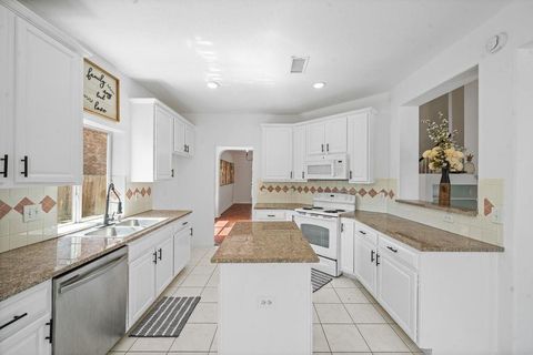 Tiny photo for 13623 Country Green Court, Houston, TX 77059 (MLS # 87433132)