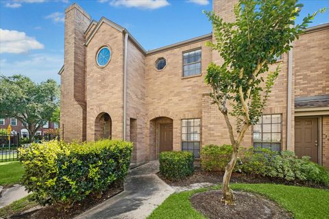 Photo of 3300 Bellefontaine Street #2, Houston, TX 77025 (MLS # 81444923)