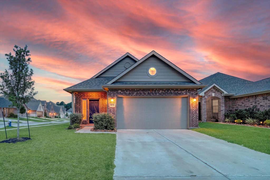 Photo of 10434 Rochester Hills Lane, Tomball, TX 77375 (MLS # 41385575)