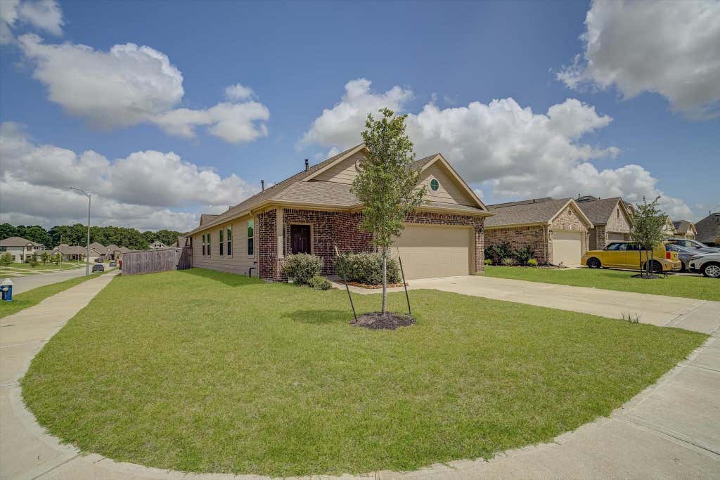 Photo of 10434 Rochester Hills Lane, Tomball, TX 77375 (MLS # 41385575)