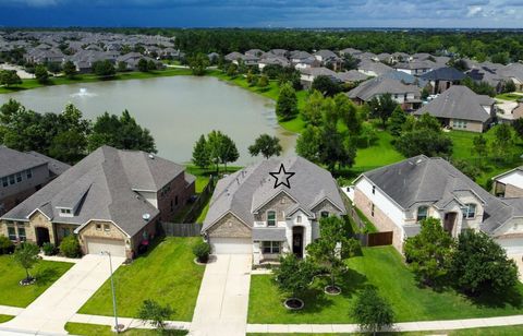 Photo of 5317 Savannah Bend Drive, Rosharon, TX 77583 (MLS # 82029877)
