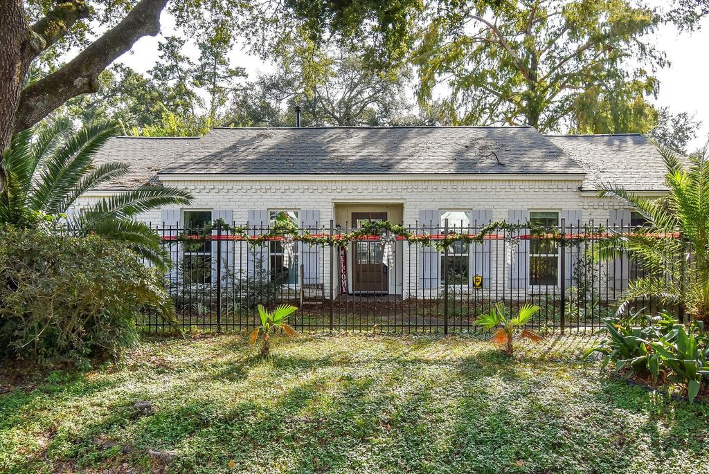 Photo of 9235 Pecos Street, Houston, TX 77055 (MLS # 95580264)