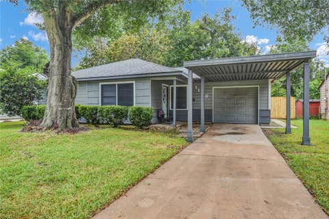Photo of 1100 Meadowlane Street, Angleton, TX 77515 (MLS # 96331690)