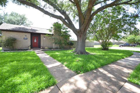 Photo of 15927 Tumbling Rapids Drive, Houston, TX 77084 (MLS # 23557168)