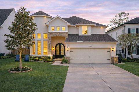 Homes For Sale - 1835 Hewitt Drive<br/> Houston, TX 77018