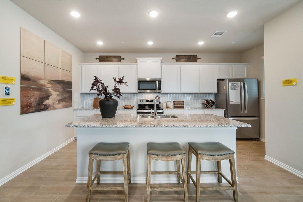 11911 De Carvalho Lane