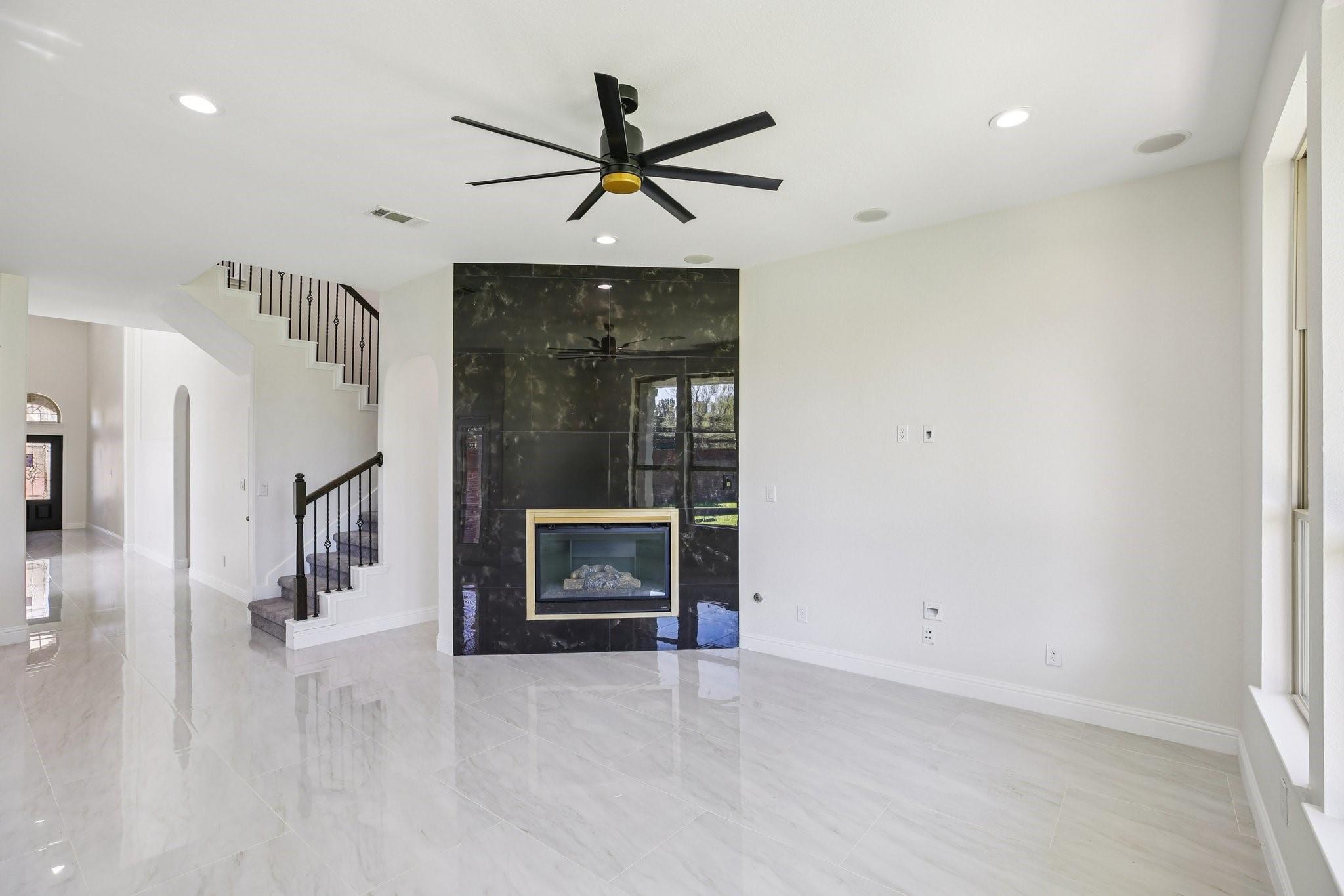 1123 Penny Worth Drive