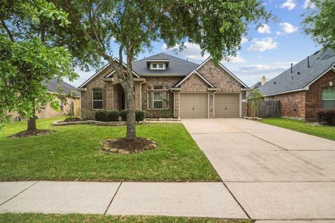 Photo of 15919 Walnut Shores Drive, Houston, TX 77044 (MLS # 86755218)
